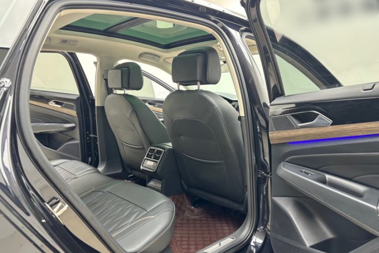 Used Volkswagen Passat 2019 330TSI Luxury Edition China VI Standard