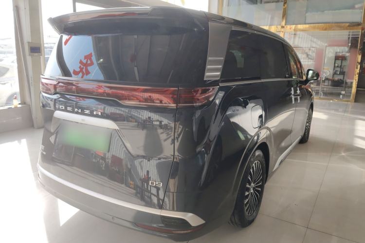 Used Denza D9 2022 DM-i 970 Four-Wheel Drive Flagship Model
