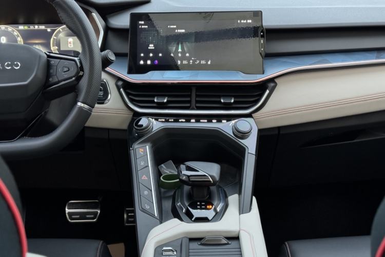 Used Lynk & Co 06 2021 1.5T Shero Pink Special Edition