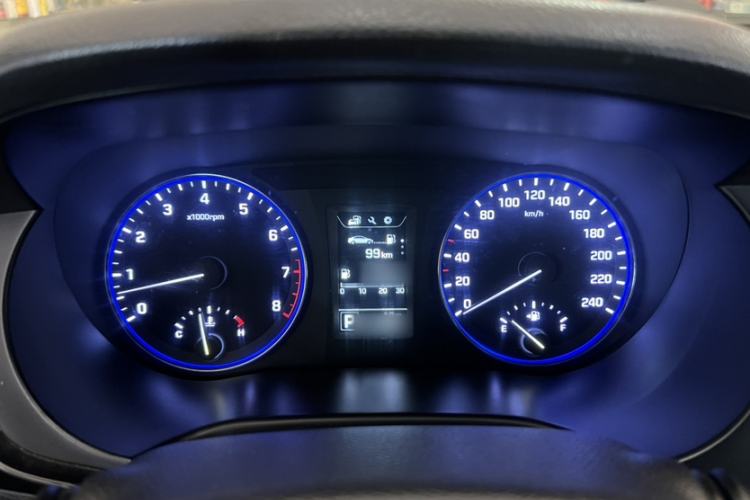 Used Hyundai Mistra 2014 1.8L Automatic Smart GLS
