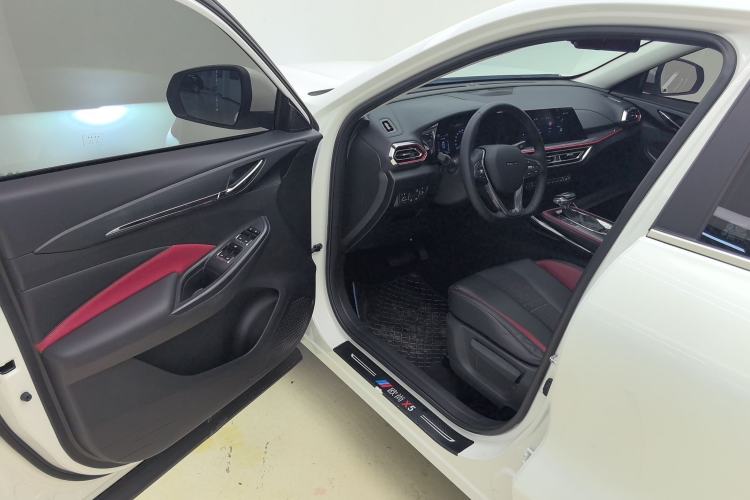 Used Oshan X5 2021 Revised Version 1.5T DCT Luxury Edition
