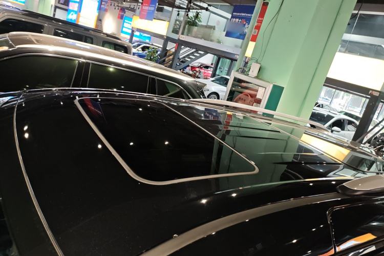 Used Toyota Granvia 2022 2.5L Hybrid Premium Edition