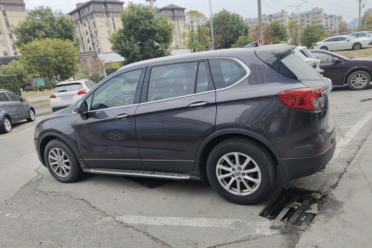 Used Buick Envision 2017 20T Two-Wheel Drive Luxury Model
