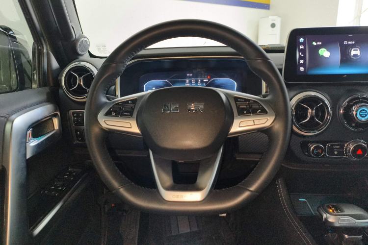 Used Beijing Auto BJ40 2021 2.0D Automatic Four-Wheel Drive Blade Hero Edition Adventurer Type

