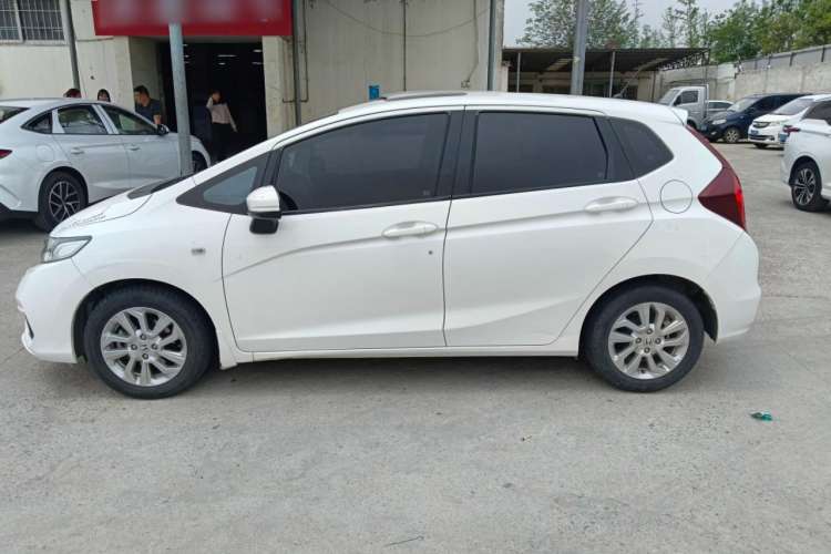 Used Honda Fit 2018 1.5L CVT Comfort Sunroof Version