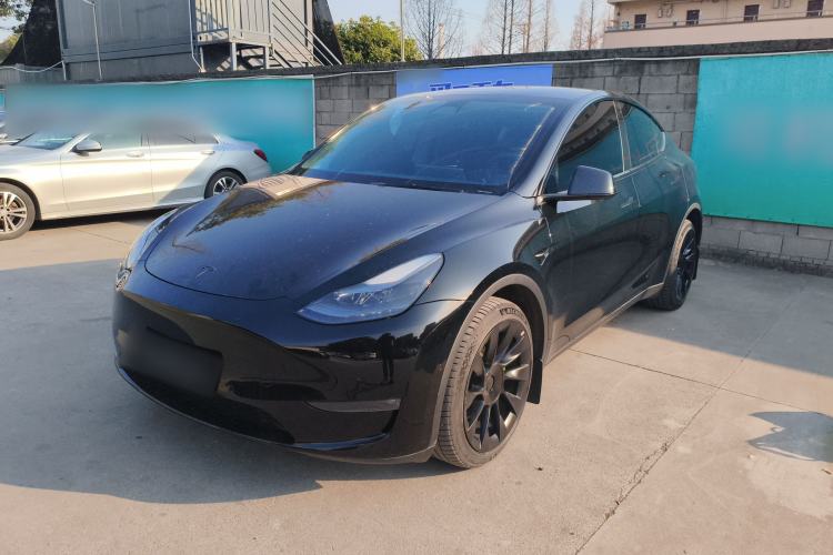 Used Tesla Model Y 2023 Long-Range All-Wheel-Drive Version