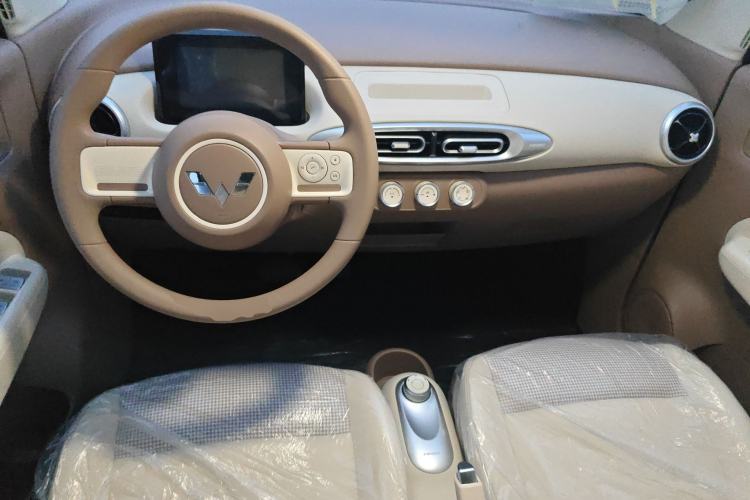 Used Wuling Hongguang MINIEV 2025 Four-Door Version Advanced Edition
