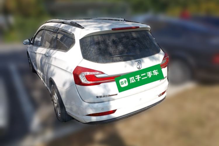 Used Baojun 310W 2017 1.5L Manual Fashion Model China V