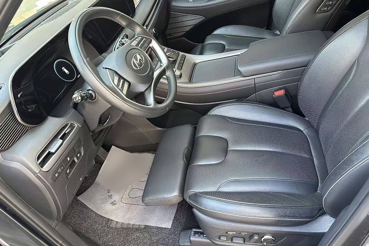 Used Hyundai Palisade 2023 3.5L Automatic All-Wheel Drive Calligraphy
