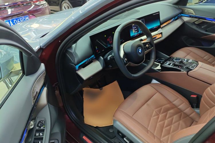 Used BMW i5 2024 eDrive 35L Prestige Luxury Package
