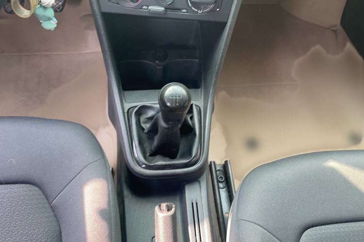 Used Volkswagen Santana 2013 1.4L Manual Fashion Edition