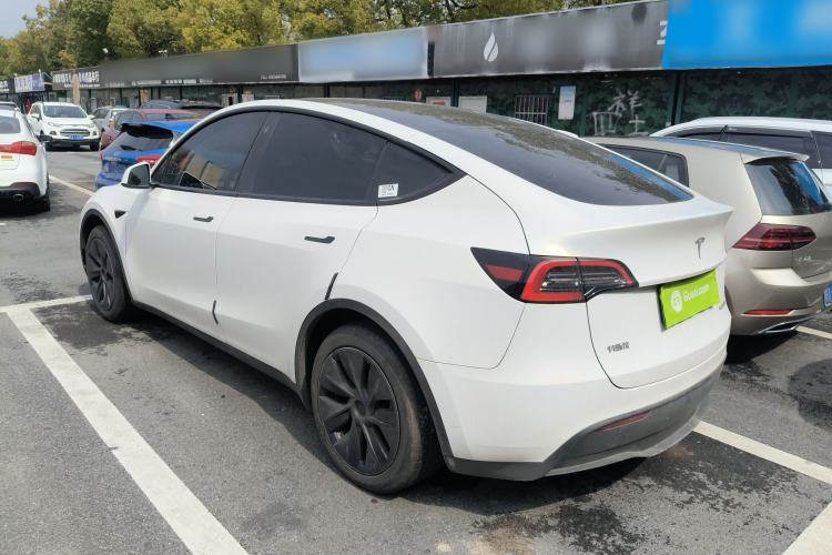 Used Tesla Model Y 2023 Rear-Wheel-Drive Version