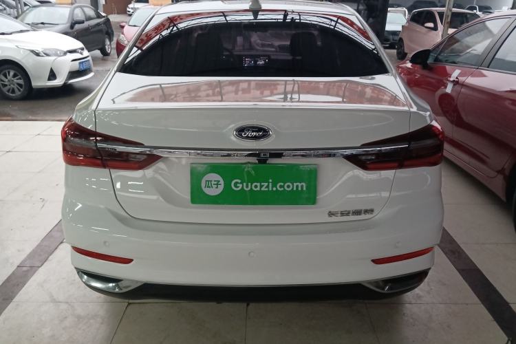 Used Ford Escort 2021 1.5L Automatic Diamond Edition
