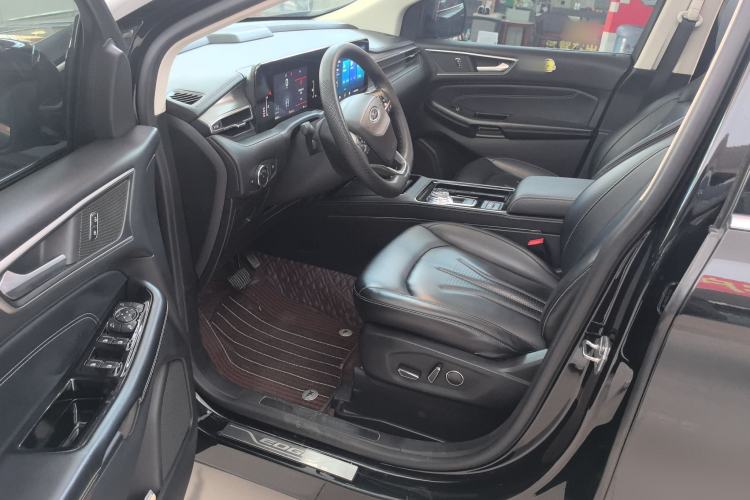 Used Ford Edge 2021 PLUS EcoBoost 245 Two-Wheel-Drive Platinum Edition 5 Seats
