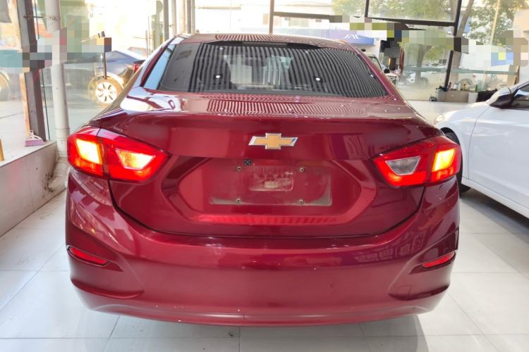 Used Chevrolet Cruze 2017 1.5L Automatic Pioneer Sunroof Edition
