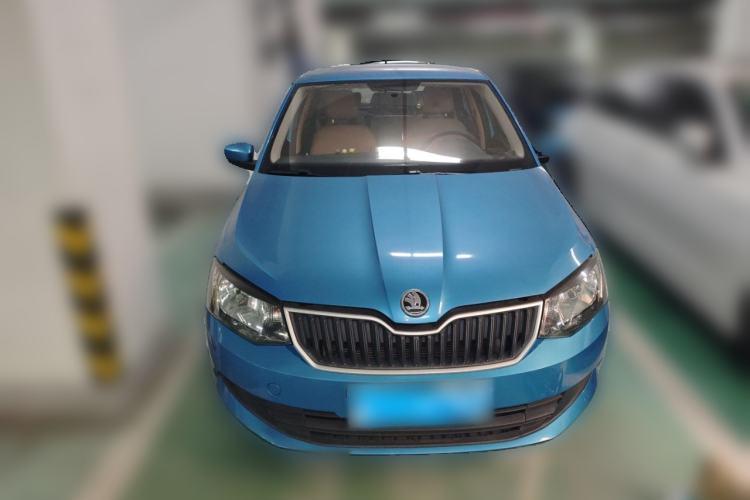 Used Skoda Fabia 2015 1.4L Automatic Front-Drive Model
