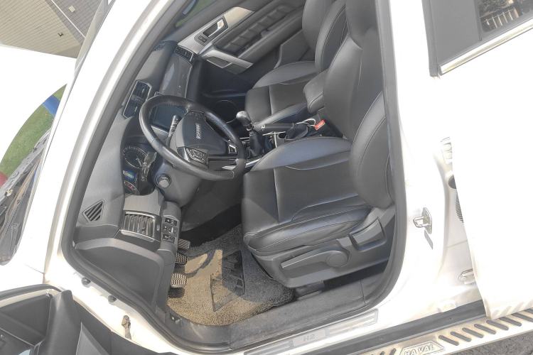 Used Haval H2 2016 Red-Label 1.5T Manual Two-Wheel Drive Comfort Model
