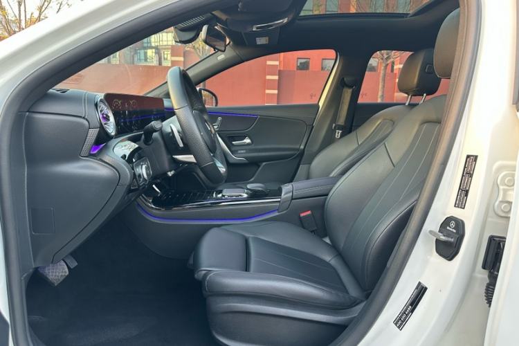 Used Mercedes-Benz A-Class 2022 Restyled A 200 L Sport Sedan Fashion Version
