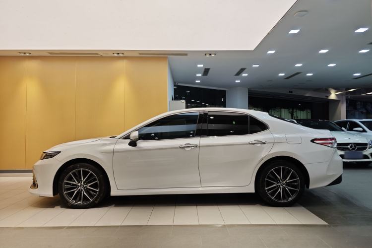 Used Toyota Camry 2021 2.5G Luxury Edition
