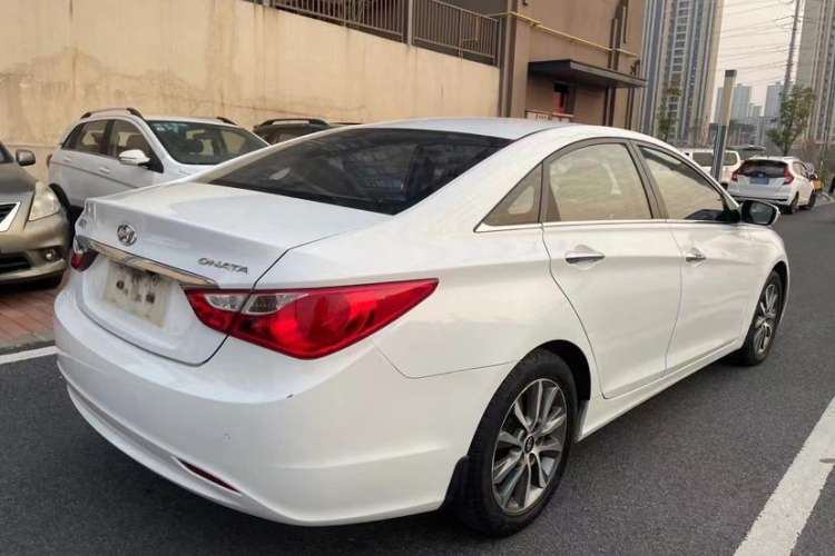 Used Hyundai Sonata 2013 2.4L Automatic Leading Edition China IV Standard

