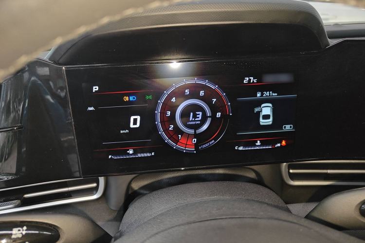 Used Hyundai Elantra 2021 1.5L CVT LUX Prestige Edition
