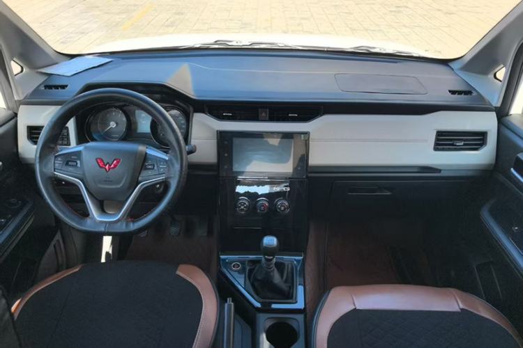 Used Wuling Zhengcheng 2021 1.5T Manual Luxury Version
