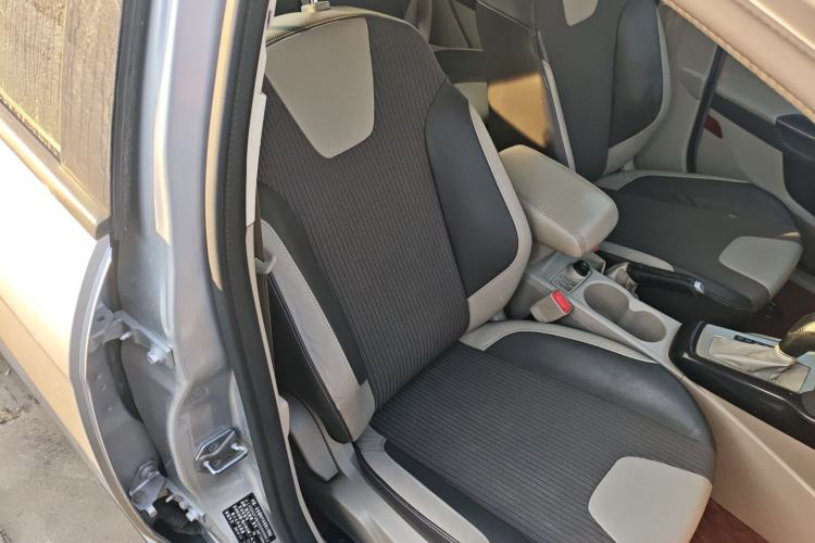 Used Ford Focus 2012 Sedan 1.6L Automatic Fashion Edition