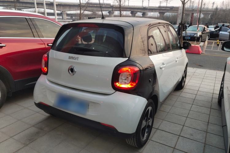 Used  forfour 2018 1.0L 52kW Passion Edition
