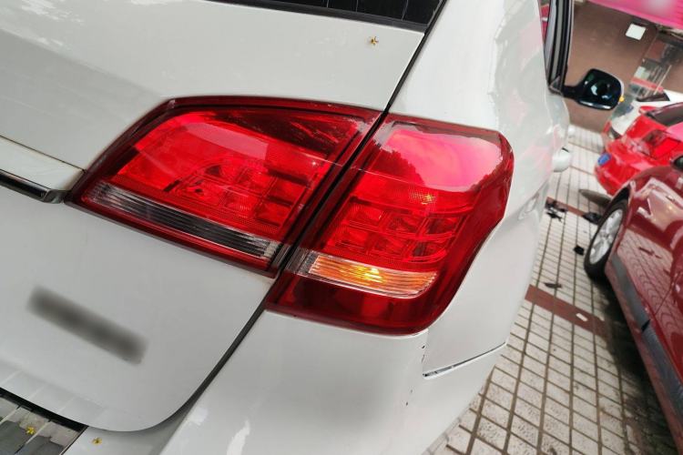 Used Haval H2 2016 Red-Label 1.5T Manual Two-Wheel Drive Luxury Model
