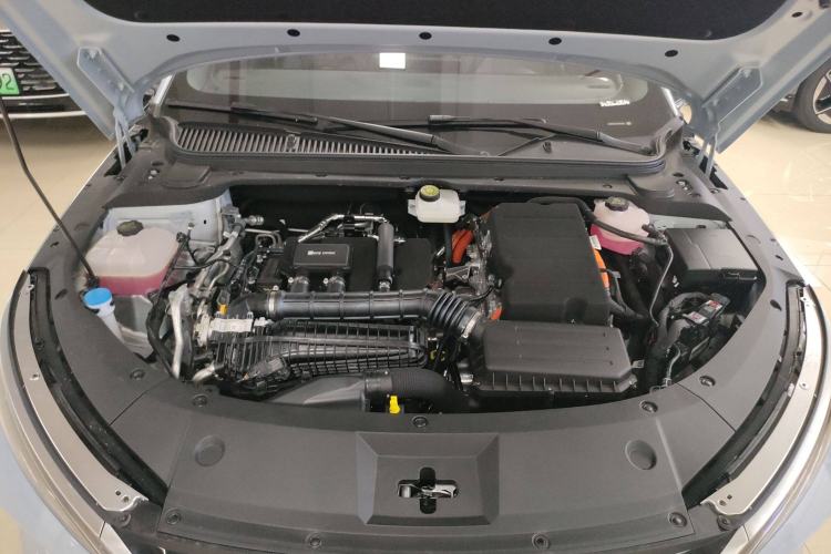 Used BYD Qin L 2025 DM-i Smart Drive 120KM Superior Model
