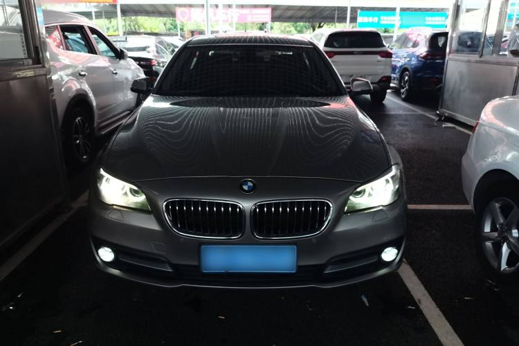Used BMW 5 Series 2017 525Li Leading Model
