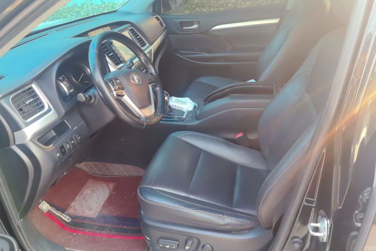 Used Toyota Highlander 2018 2.0T Four-Wheel Drive Luxury Version 7 Seats China VI Standard