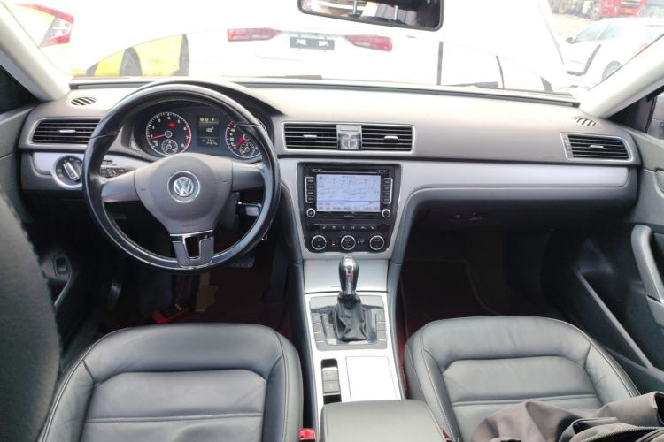 Used Volkswagen Passat 2014 1.8TSI DSG Prestige Edition
