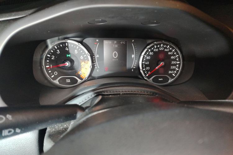 Used  Renegade 2017 180T Automatic Jingneng Edition
