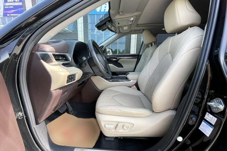 Used Toyota Highlander 2022 Dual-Engine 2.5L Four-Wheel Drive Supreme Edition 7-Seater
