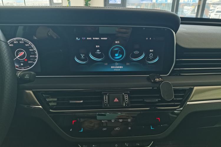 Used Hongqi HS5 2022 Revised Version 2.0T Smart Connect Flagship Edition
