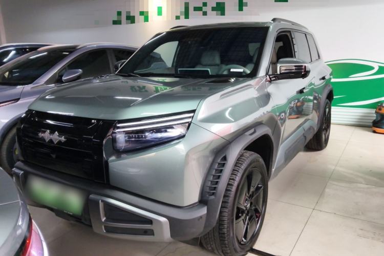 Used  Titanium 3 2025 501 km All-Wheel Drive Intelligent Driving Max Edition
