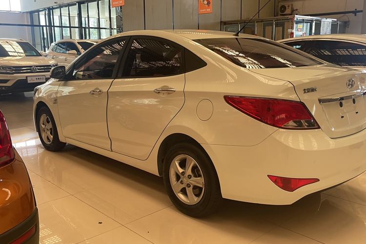 Used Hyundai Verna 2014 1.4L Automatic Leading-Edge GLX
