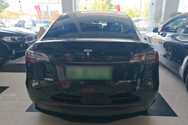 Used Tesla Model Y 2021 Long-Range All-Wheel-Drive Version
