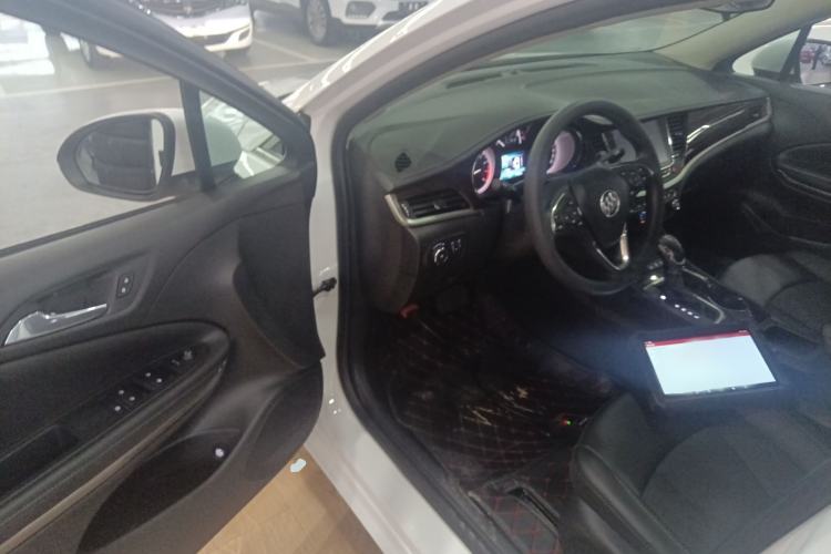 Used Buick Verano 2019 Sedan 20T Dual-Clutch Leading Model
