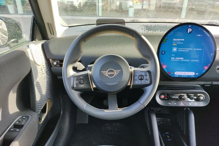 Used  Electric MINI COOPER 2024 452km COOPER SE Artist
