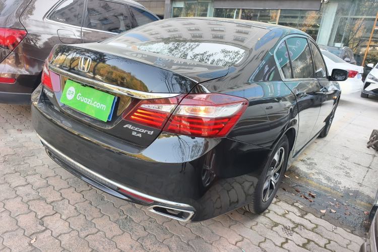 Used Honda Accord 2016 2.0L Comfort Edition
