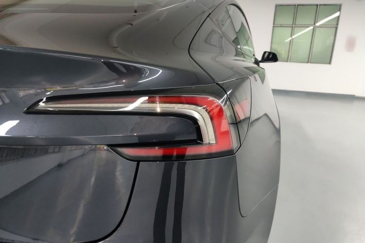 Used Tesla Model 3 2025 Rear-Wheel-Drive Version
