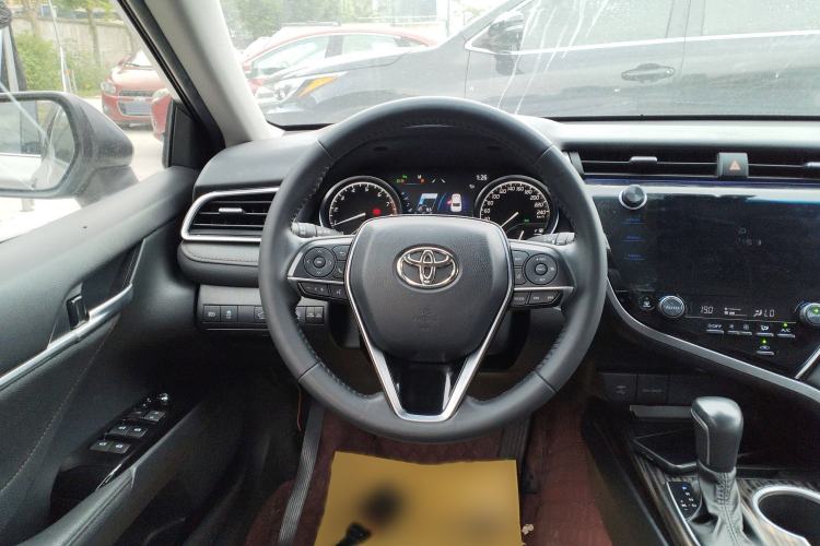 Used Toyota Camry 2019 Revised Version 2.0G Luxury Edition
