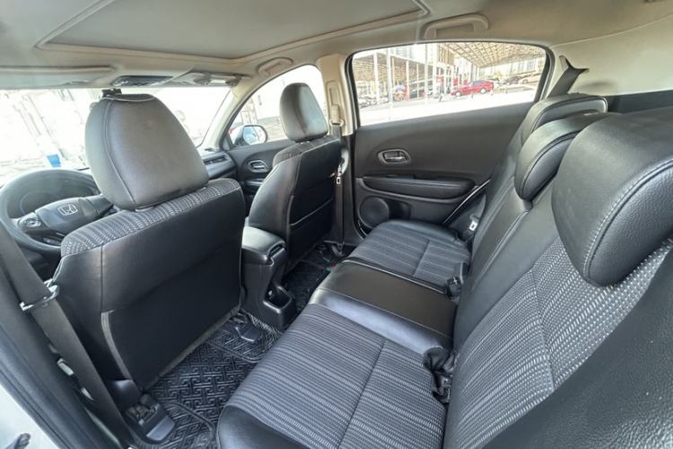 Used Honda Vezel 2017 1.8L CVT Front-Wheel Drive Pioneer Edition