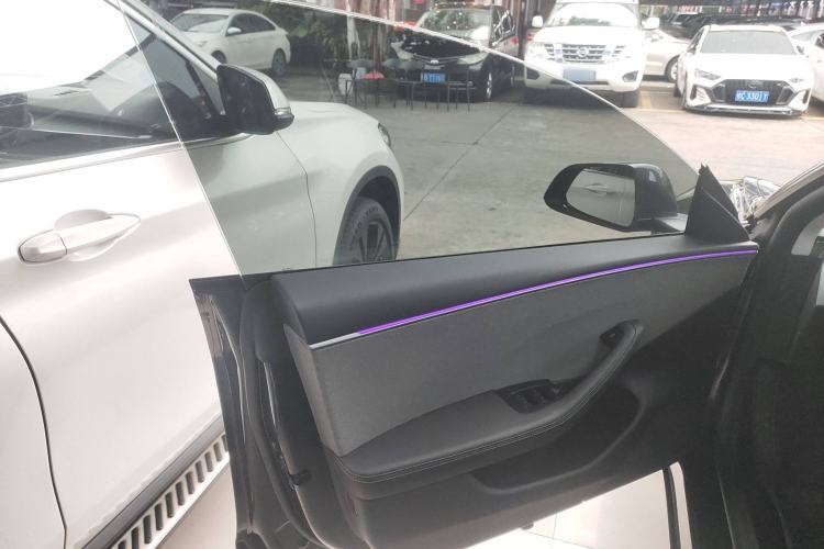 Used Tesla Model 3 2025 Rear-Wheel-Drive Version
