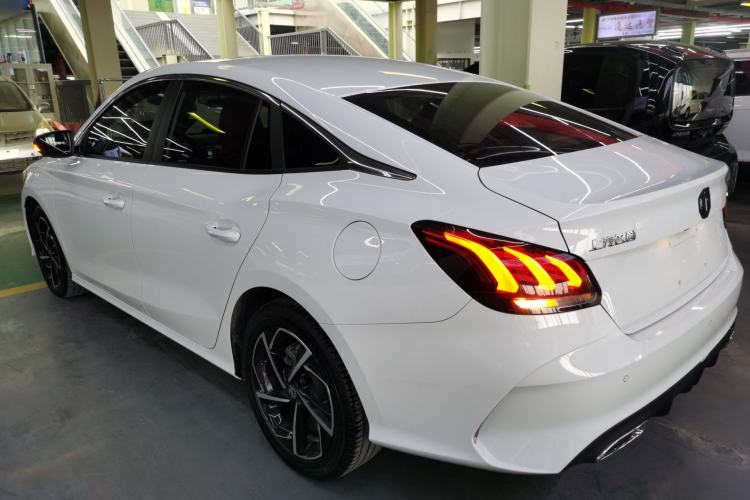 Used MG 5 2021 300TGI DCT Elegant Luxury Edition
