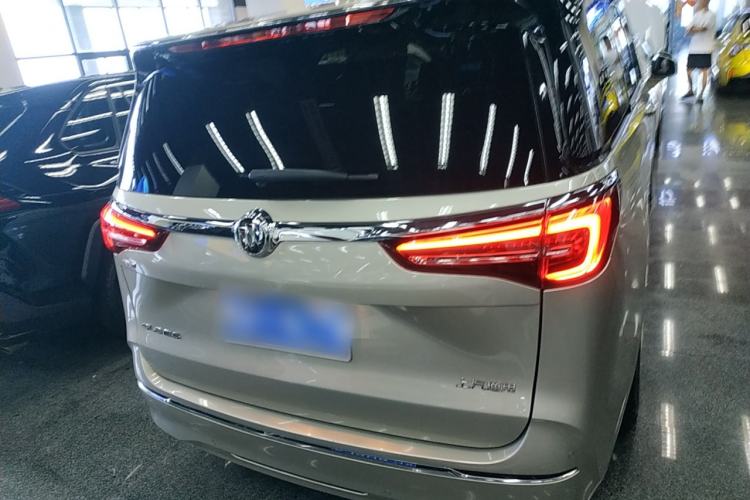 Used Buick GL8 2022 ES Landtrek 653T Luxury Edition
