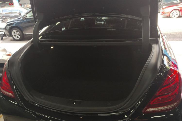 Used Mercedes-Benz S-Class 2017 S 320 L Luxury Model
