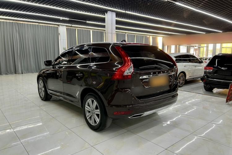 Used Volvo XC60 2017 T5 AWD Smart Upgrade Edition
